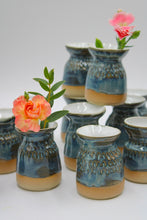 Ladda upp bild till gallerivisning, Grönish