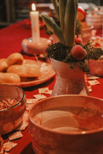 Ladda upp bild till gallerivisning, Bricka Röd