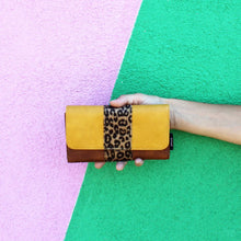 Ladda upp bild till gallerivisning, Plånbok Leopard