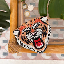 Ladda upp bild till gallerivisning, Myntväska Tiger